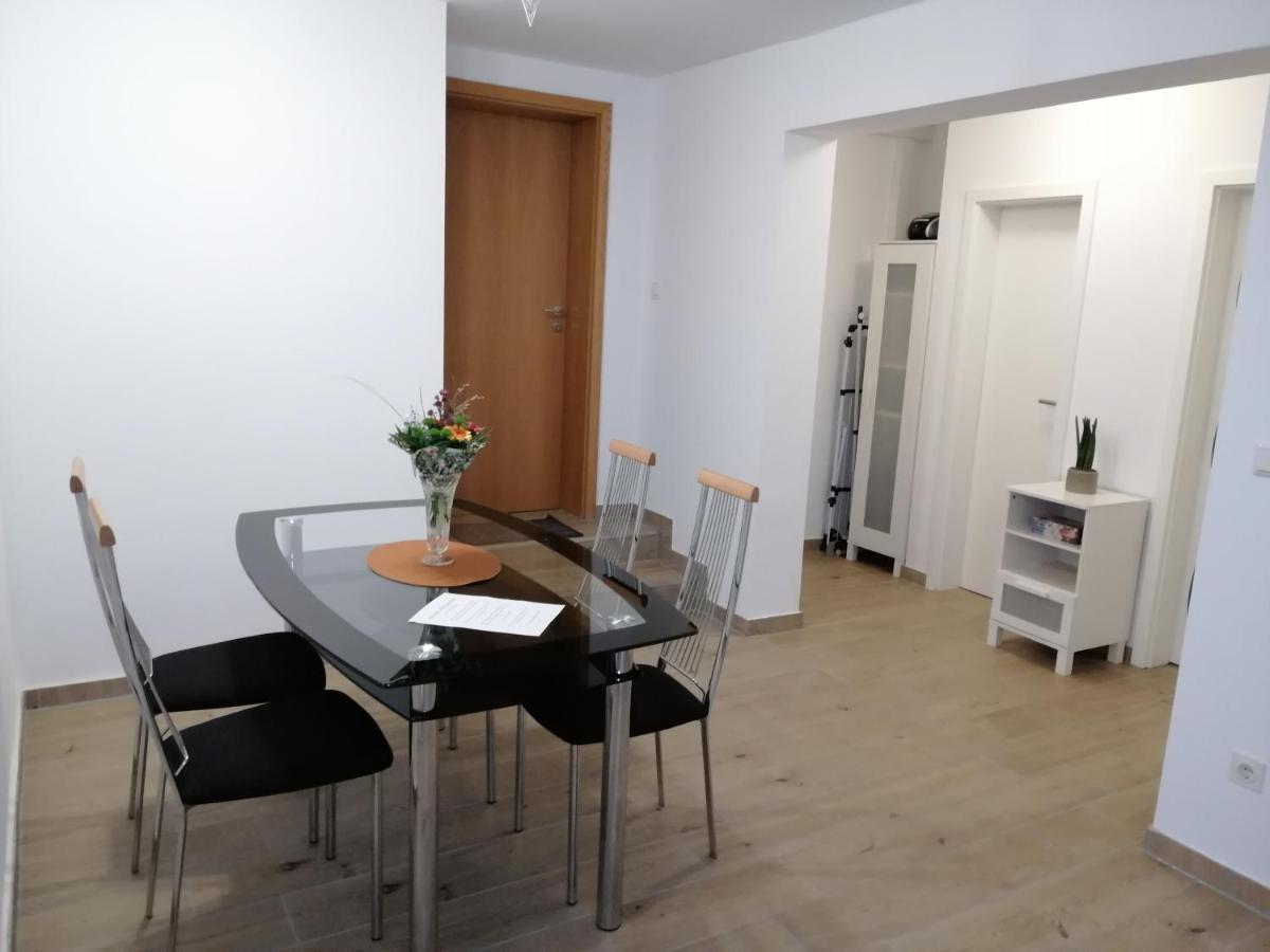 Ebenerdige Mit Grosser Terrasse In Der Naehe Des Waldes, Zum Wohlfuehlen Appartement Schoneck